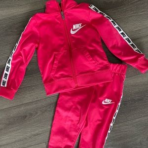 Toddler Nike Sweatsuit